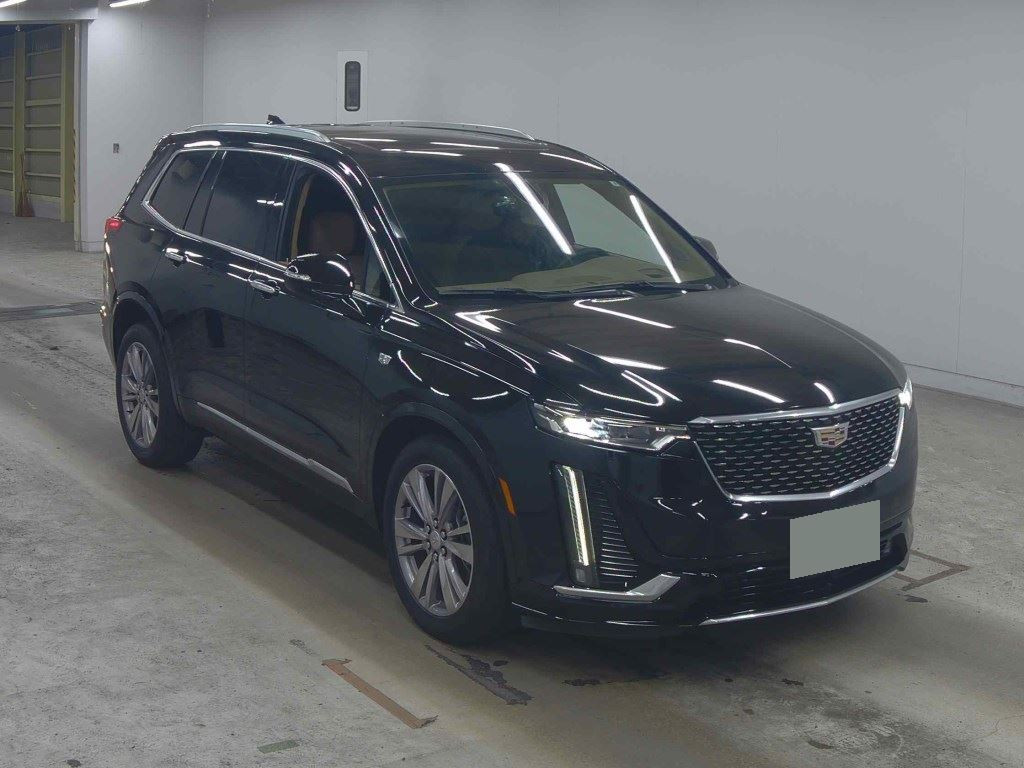 Cadillac XT6 2023 з японського аукціону