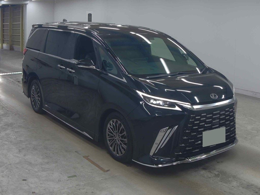 Lexus LM 2024 z aukcji japońskiej