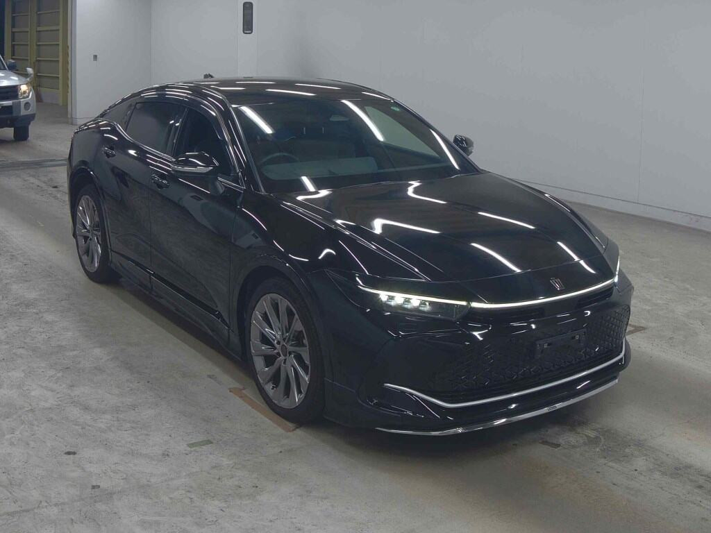 Toyota Crown Crossover 2022 z aukcji japońskiej