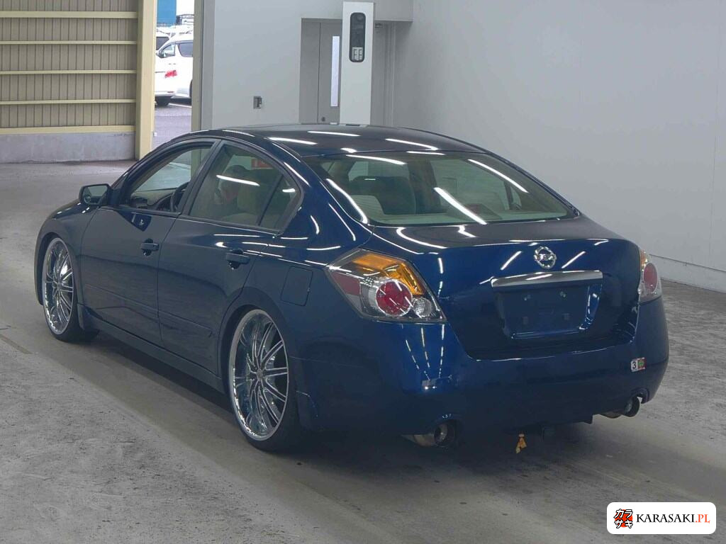 2007 America Nissan Altima 4D 2