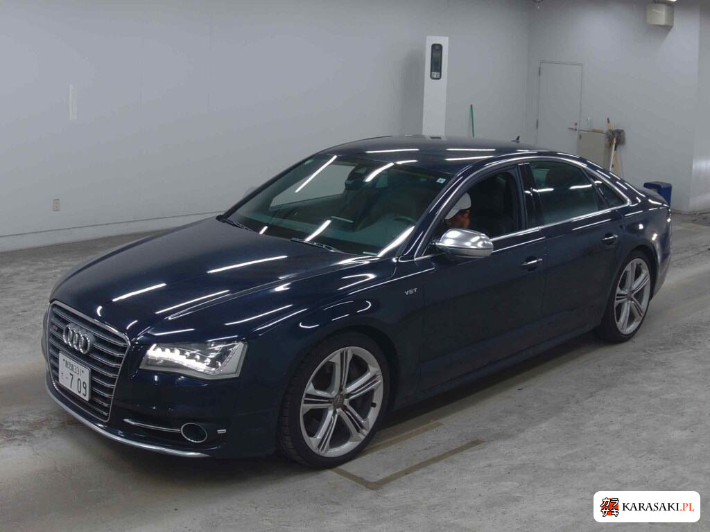 2013 Audi S8 4WD 3