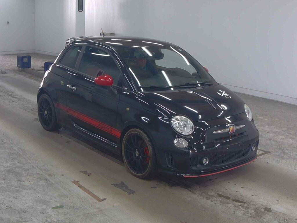 Abarth 500 2010 z aukcji japońskiej
