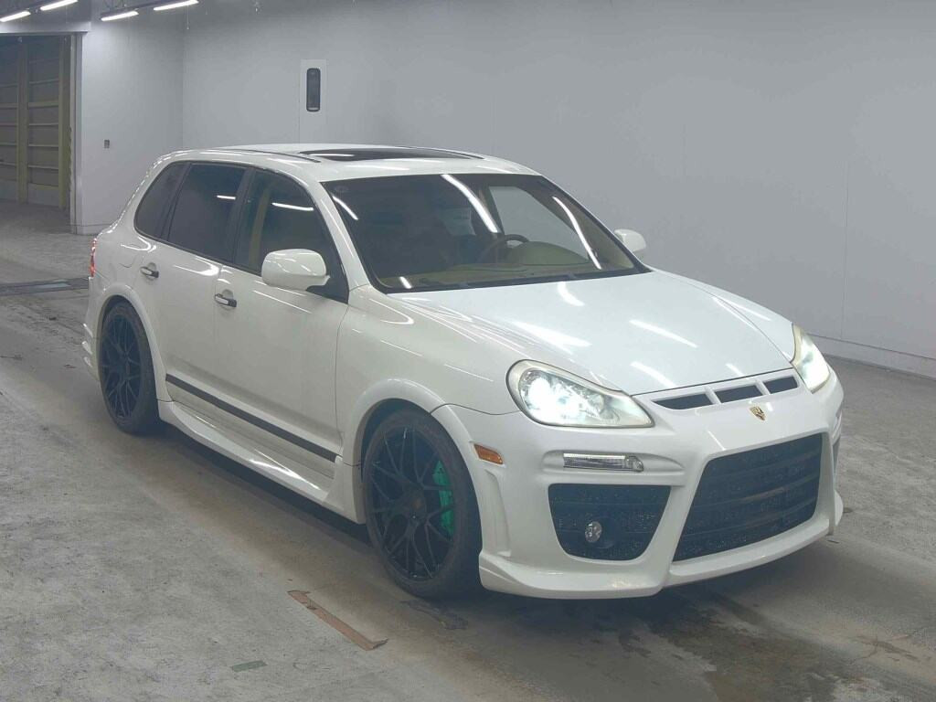 Porsche 2013 z aukcji japońskiej