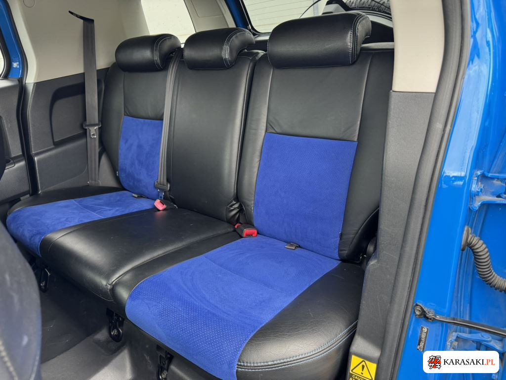 2011 America Toyota FJ Cruiser 4WD 11