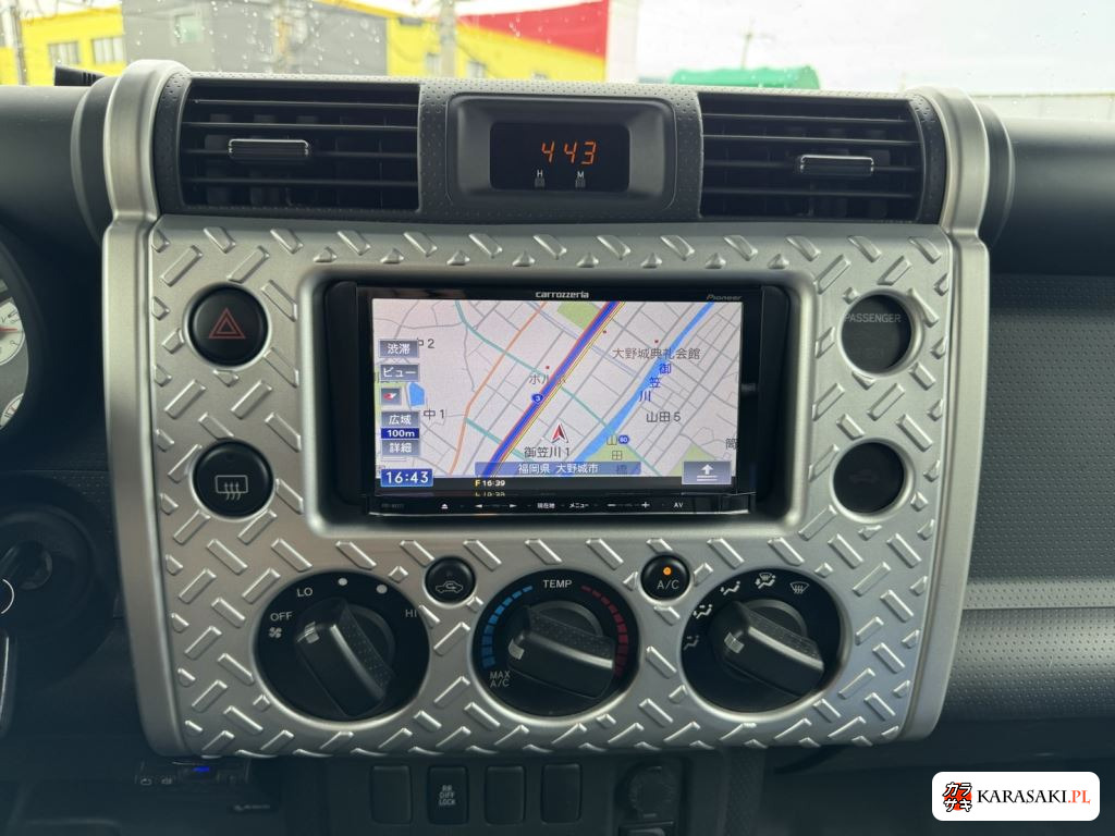 2011 America Toyota FJ Cruiser 4WD 14