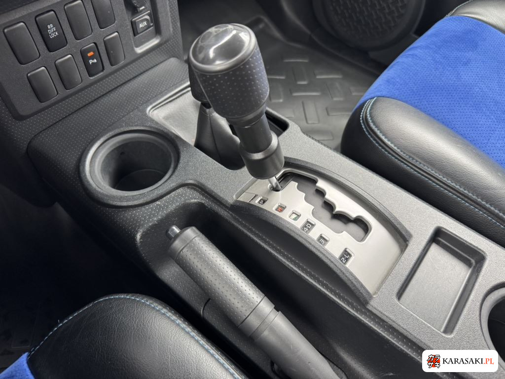 2011 America Toyota FJ Cruiser 4WD 12