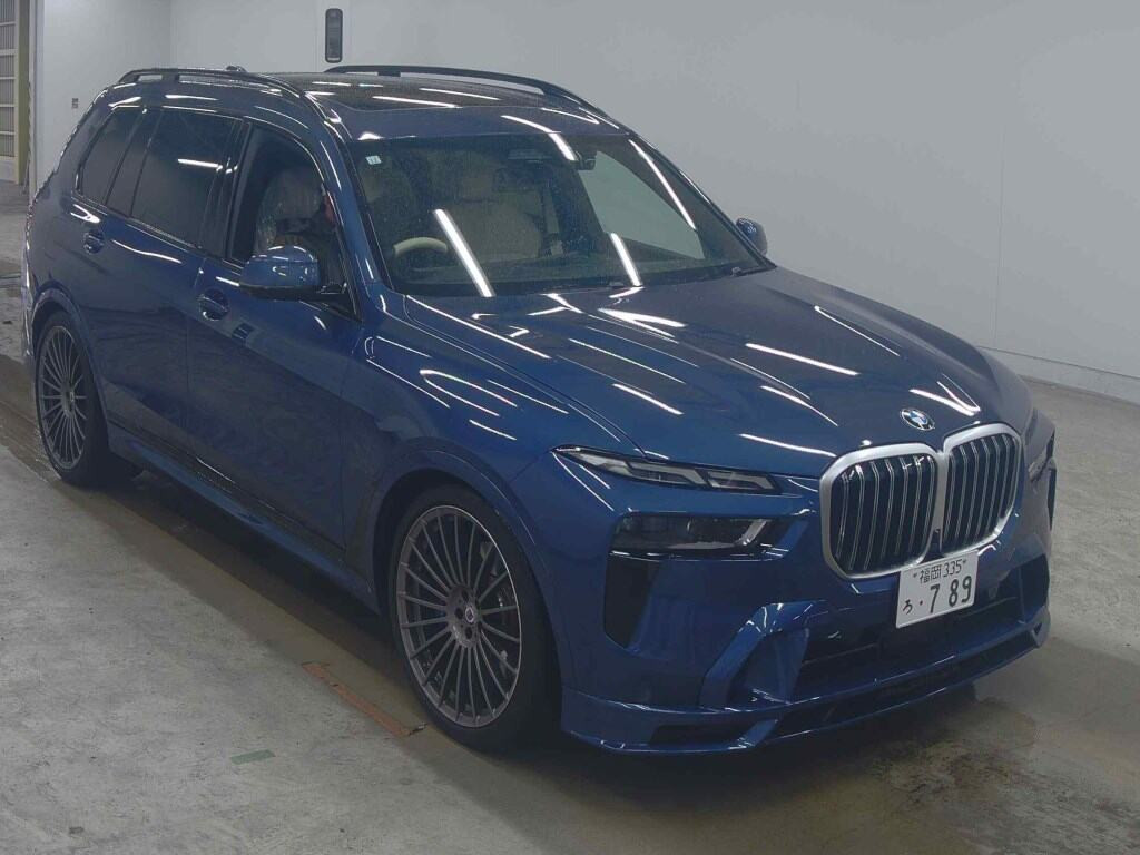 BMW Alpina XB7 2023 z aukcji japońskiej
