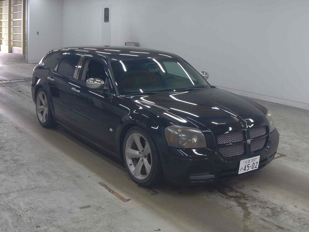 Dodge Magnum 2007 z aukcji japońskiej