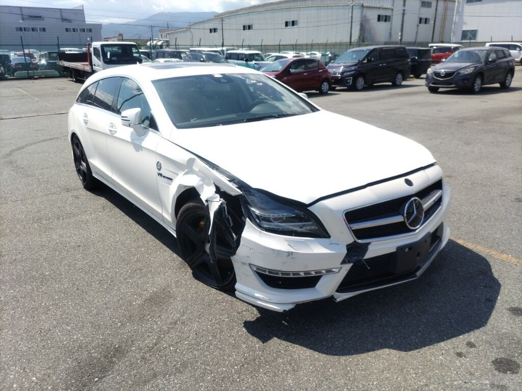 Mercedes-Benz CLS-Class Shooting Brake 2012 z aukcji japońskiej