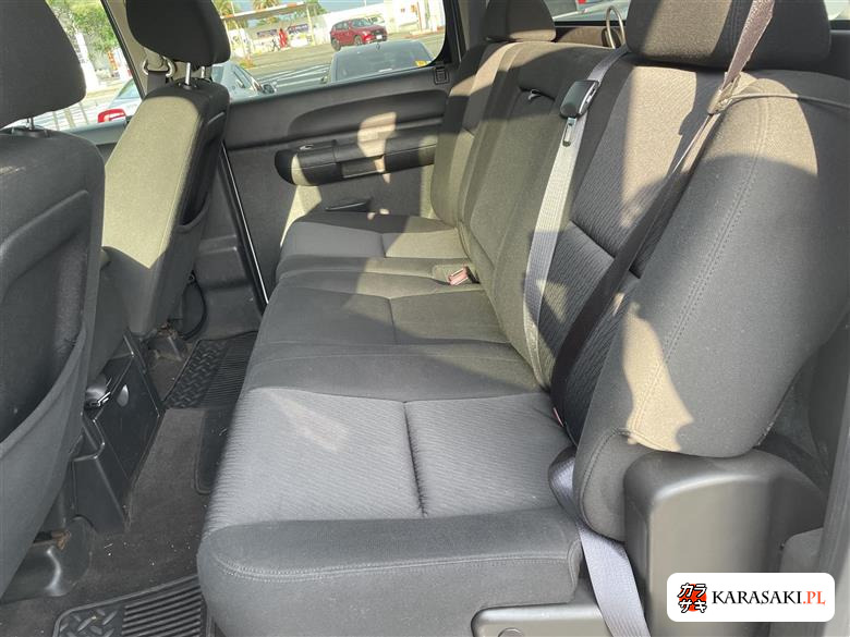 2013 Chevrolet Silverado 4D 4WD 8