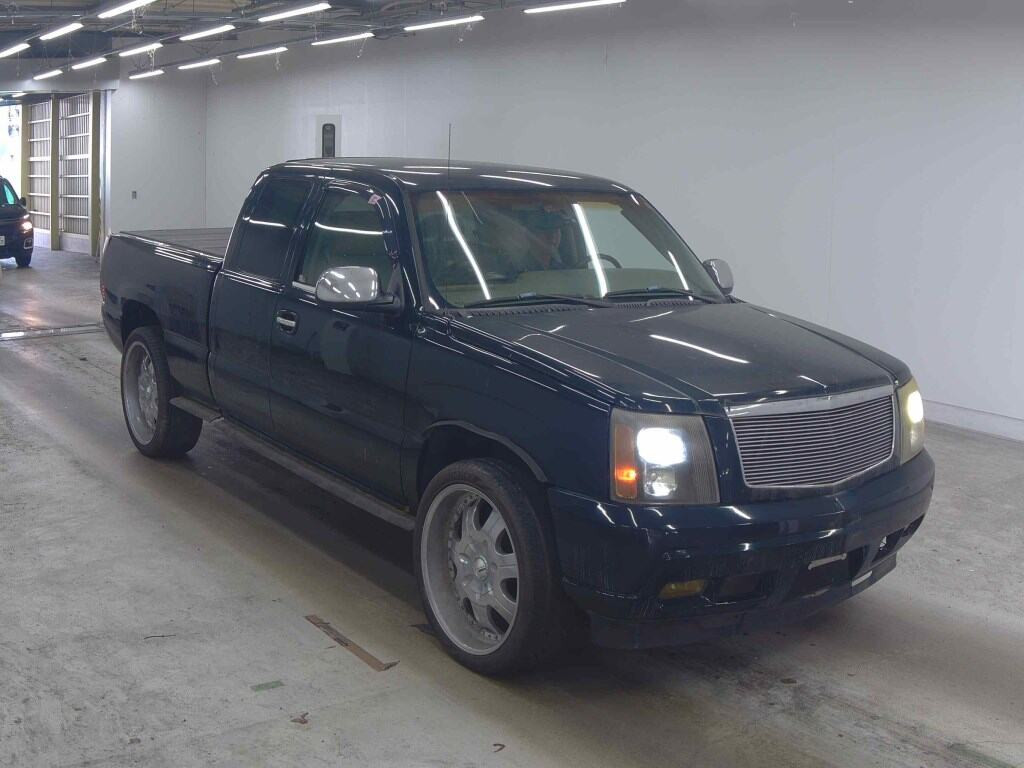 Chevrolet Silverado 2003 z aukcji japońskiej