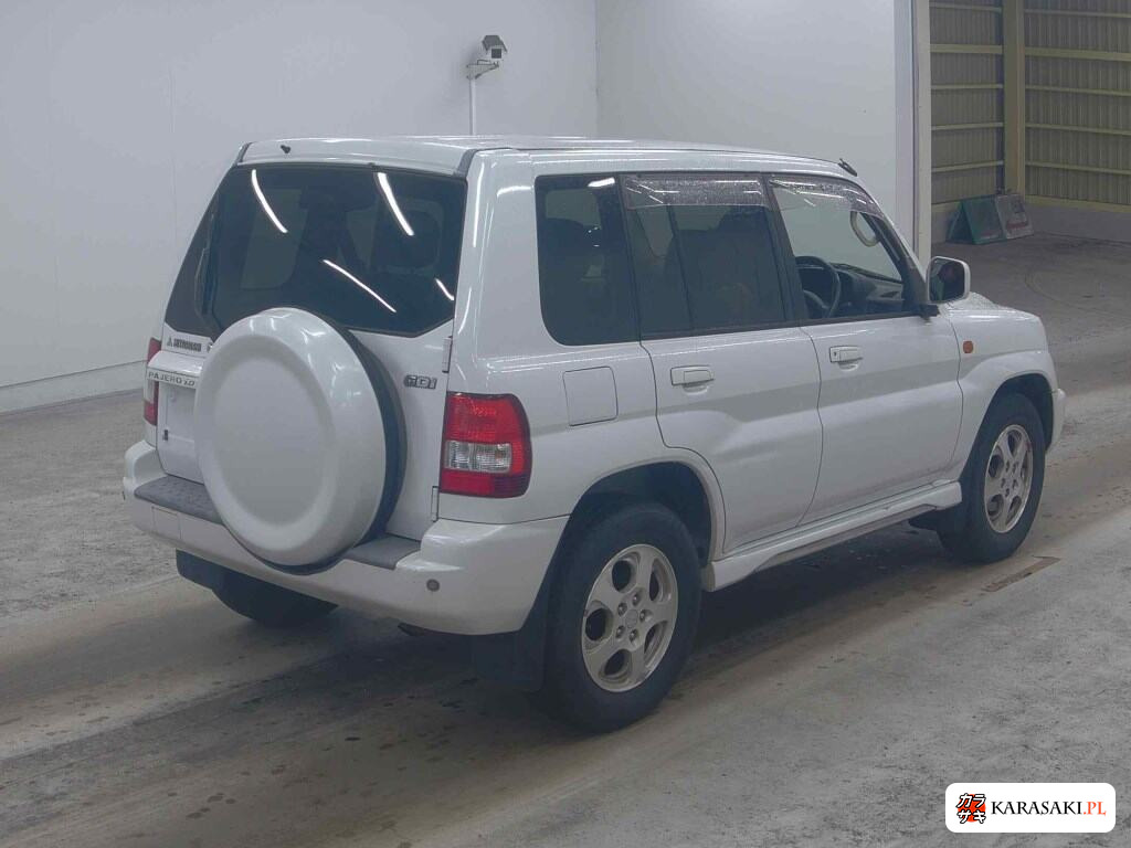 2002 Mitsubishi Pajero Io 5D 4WD 4
