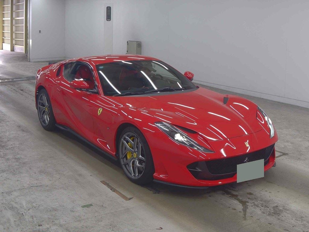 Ferrari 812SUPERFAST 2020 z aukcji japońskiej