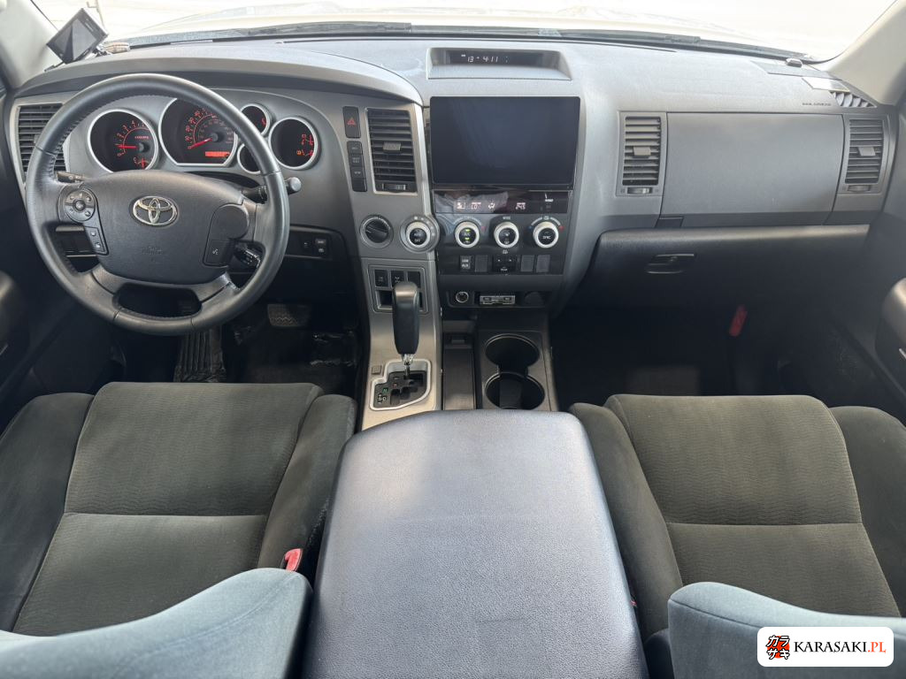 America Toyota Sequoia 2011 z aukcji japońskiej