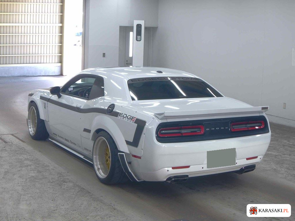 Dodge Challenger 2016 z aukcji japońskiej
