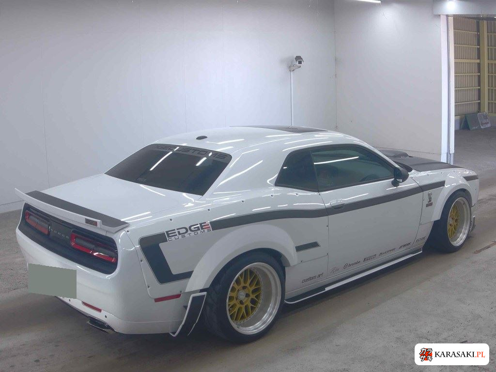Dodge Challenger 2016 z aukcji japońskiej