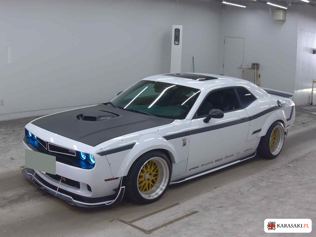 Dodge Challenger 2016 z aukcji japońskiej
