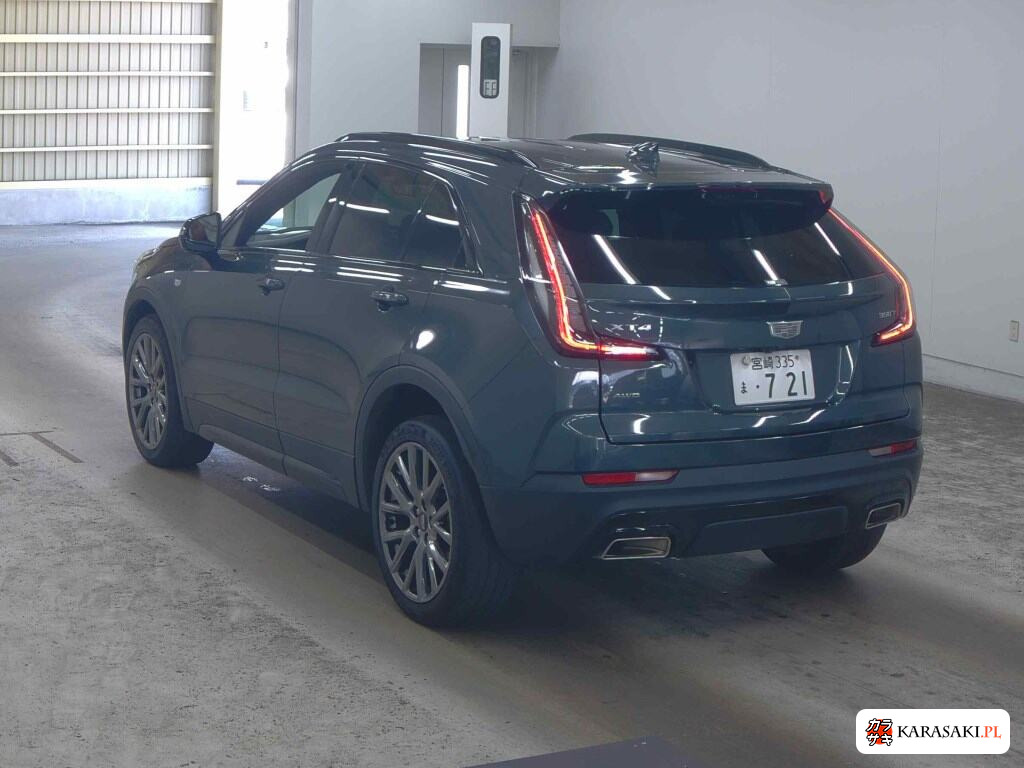 2021 Cadillac XT4 4WD Sport 2
