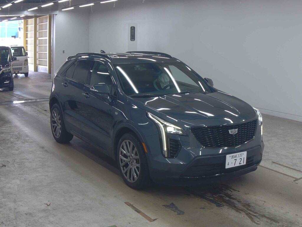 Cadillac XT4 2021 z aukcji japońskiej