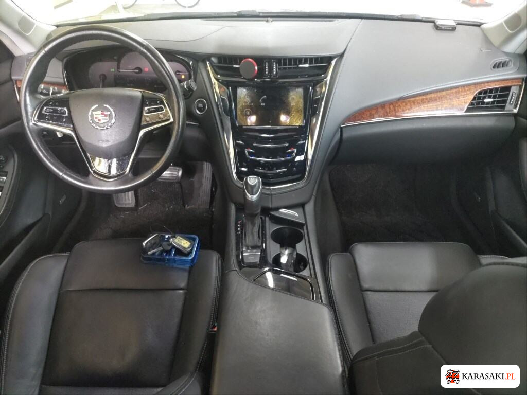 Cadillac CTS 2015 z aukcji japońskiej