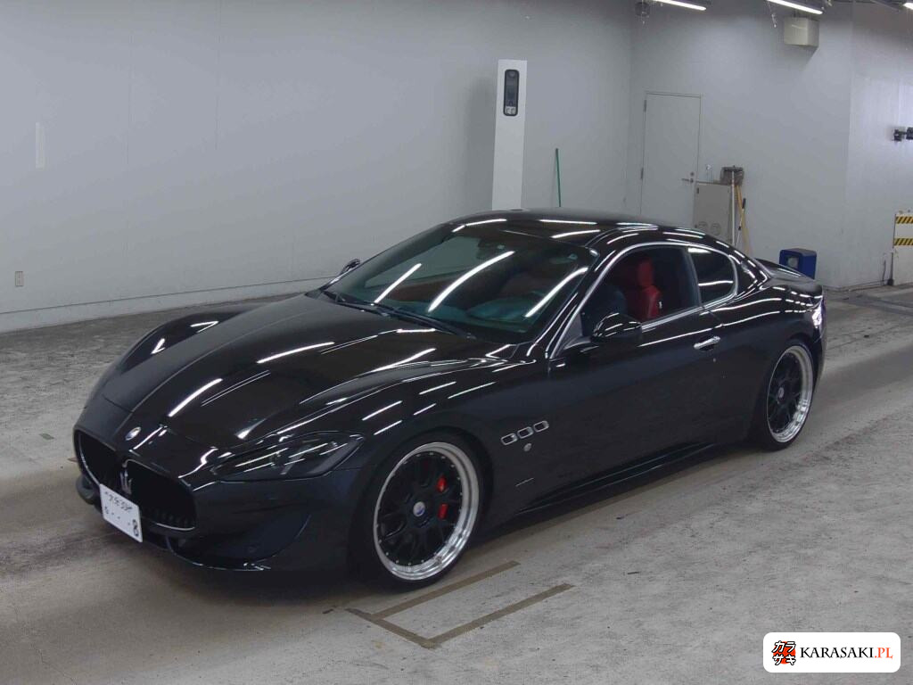 2012 Maserati Granturismo 3