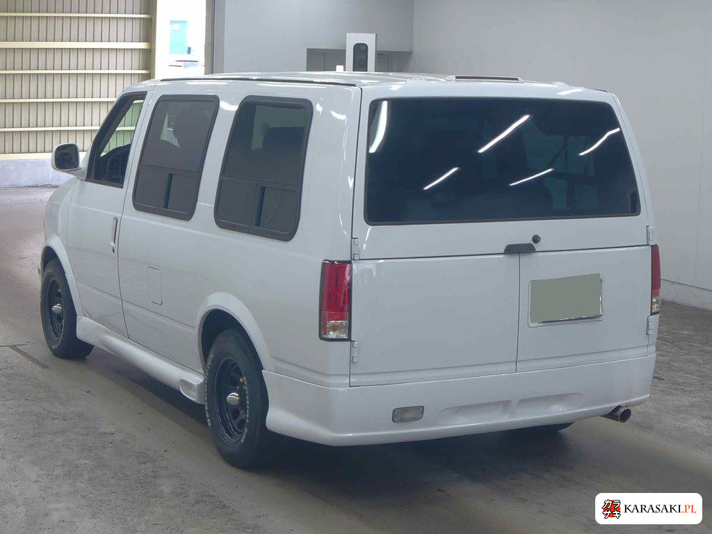 2004 Chevrolet Astro 4WD LT 2