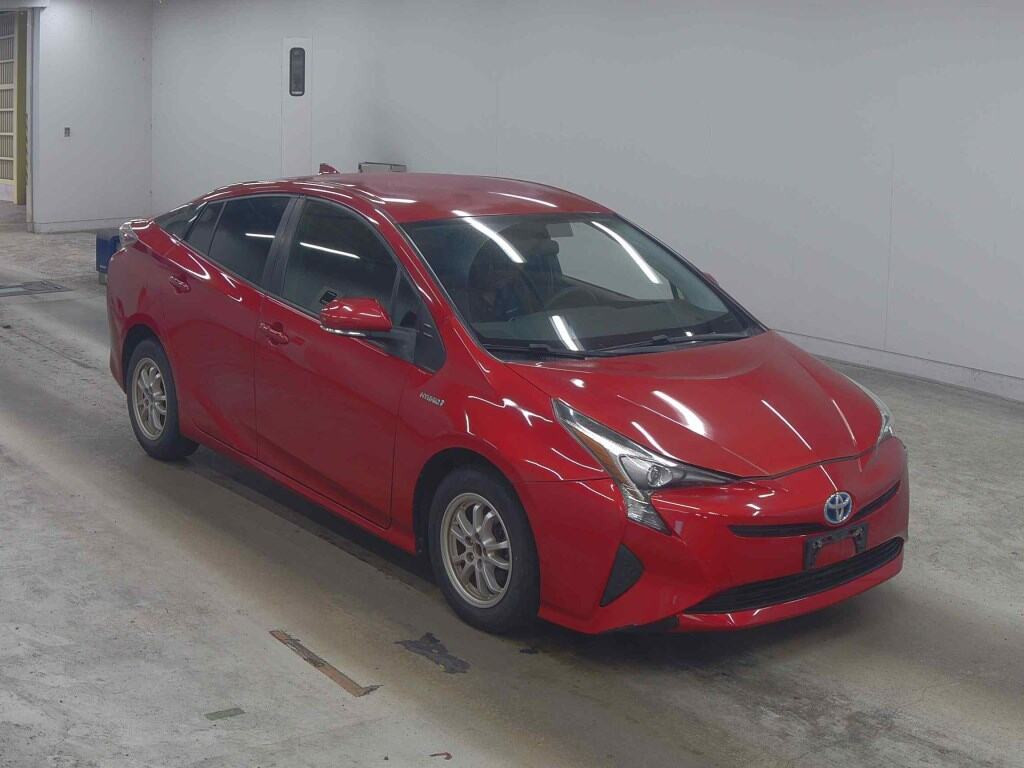 America Toyota Prius 2017 z aukcji japońskiej