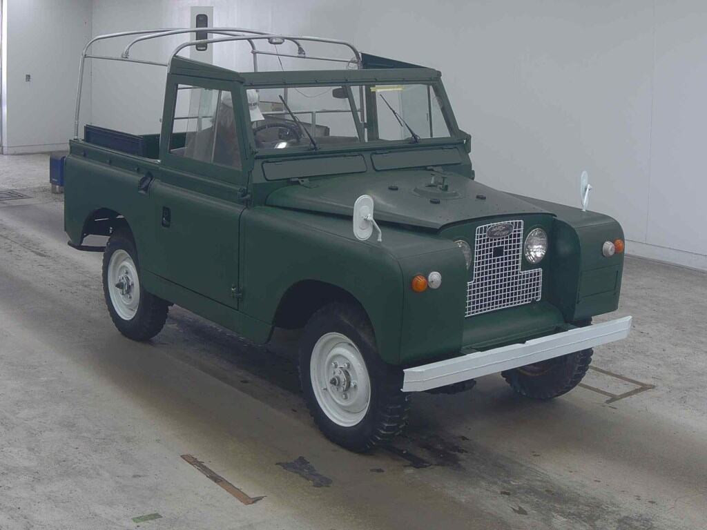 Land Rover Defender 1968 z aukcji japońskiej