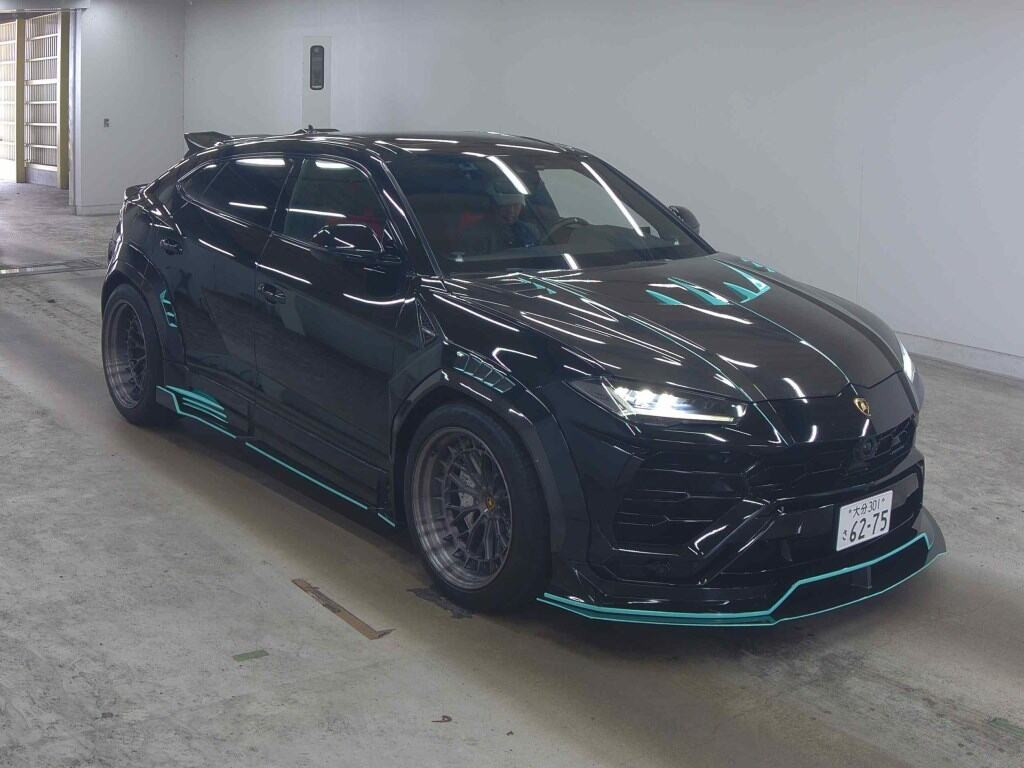 Lamborghini Urus 2019 z aukcji japońskiej