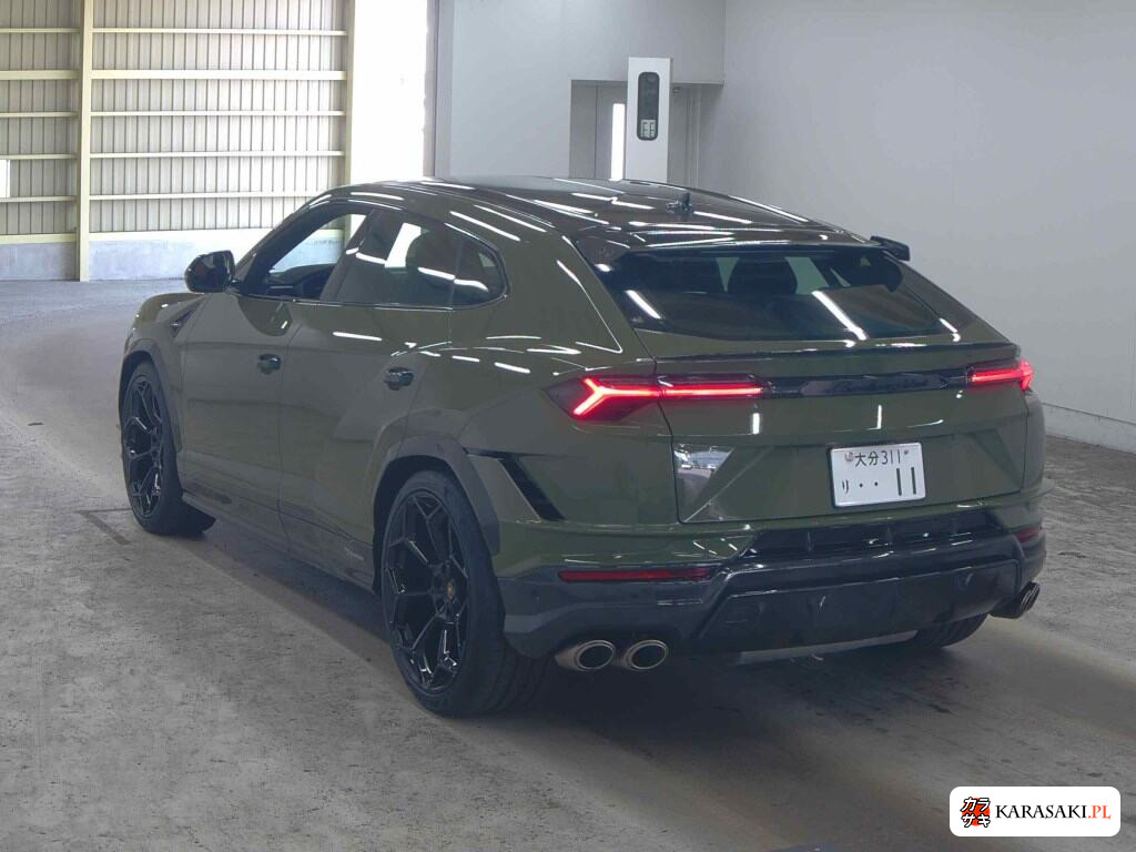 2026 Lamborghini Urus 4WD Performante 2