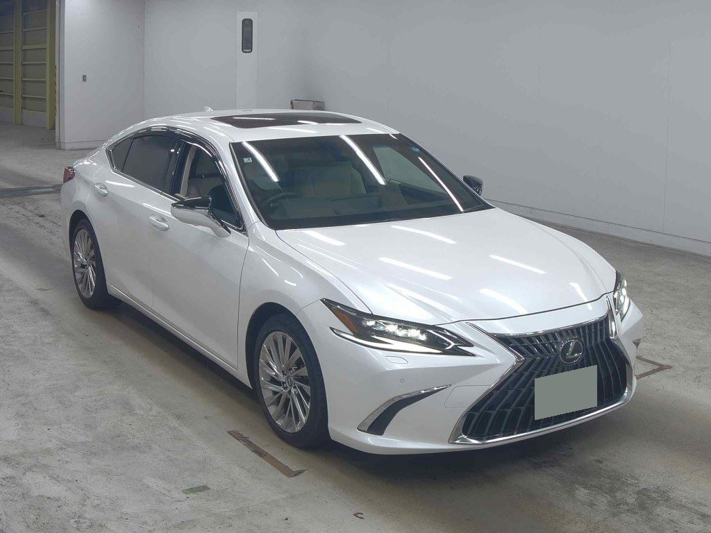Lexus Es 2023 z aukcji japońskiej