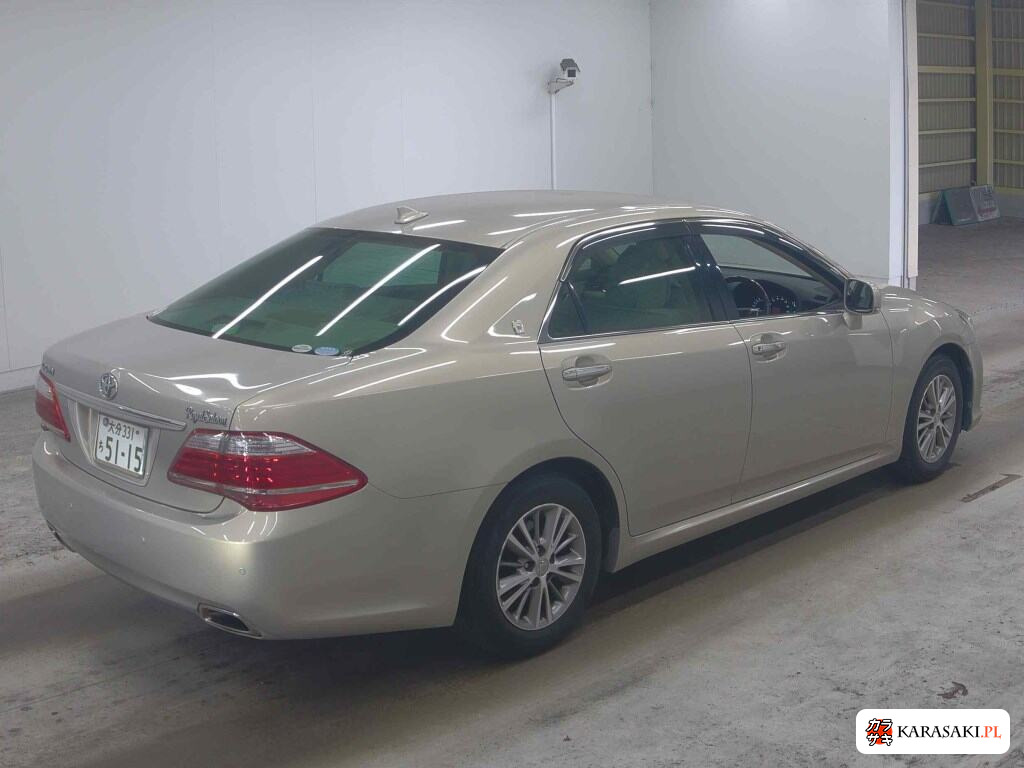 Toyota Crown 2010 z aukcji japońskiej