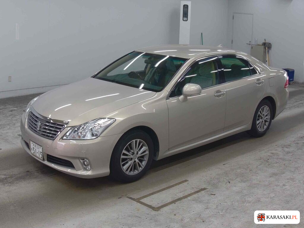 Toyota Crown 2010 z aukcji japońskiej