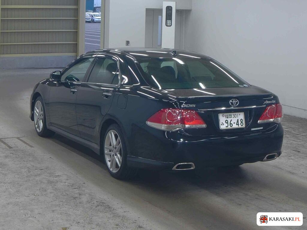Toyota Crown 2010 z aukcji japońskiej