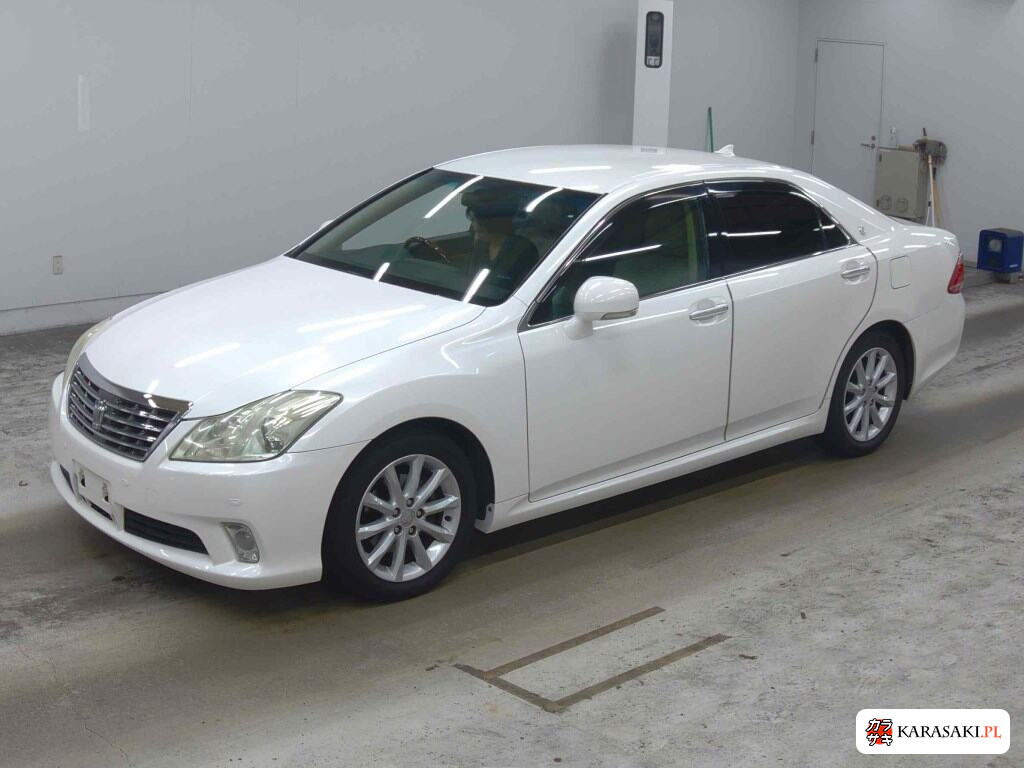 Toyota Crown 2011 z aukcji japońskiej