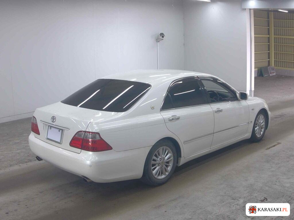 Toyota Crown 2005 z aukcji japońskiej