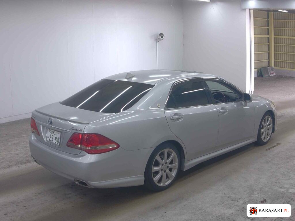 Toyota Crown 2009 z aukcji japońskiej