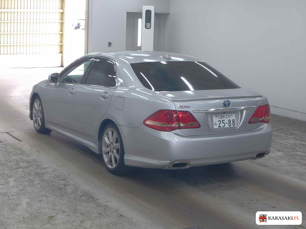 Toyota Crown 2009 z aukcji japońskiej