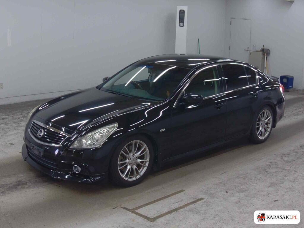 Nissan Skyline 2011 z aukcji japońskiej
