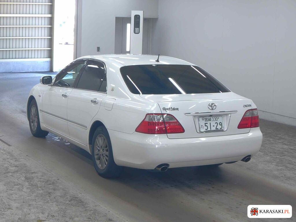 Toyota Crown 2006 z aukcji japońskiej