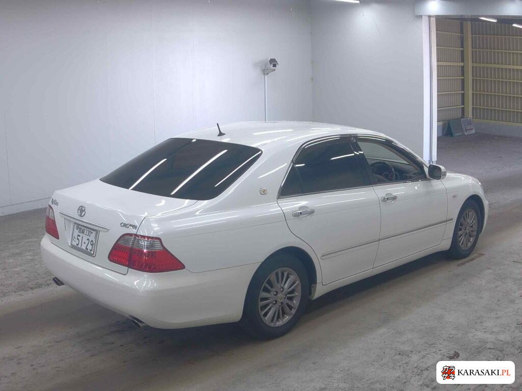 Toyota Crown 2006 z aukcji japońskiej