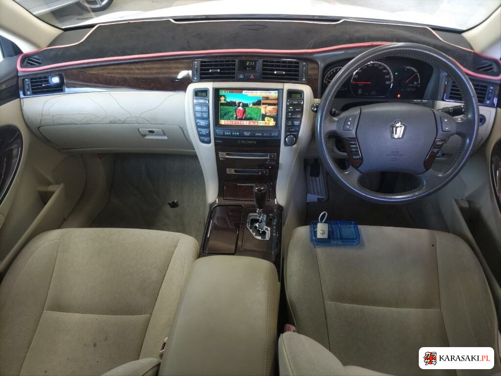 Toyota Crown 2008 z aukcji japońskiej
