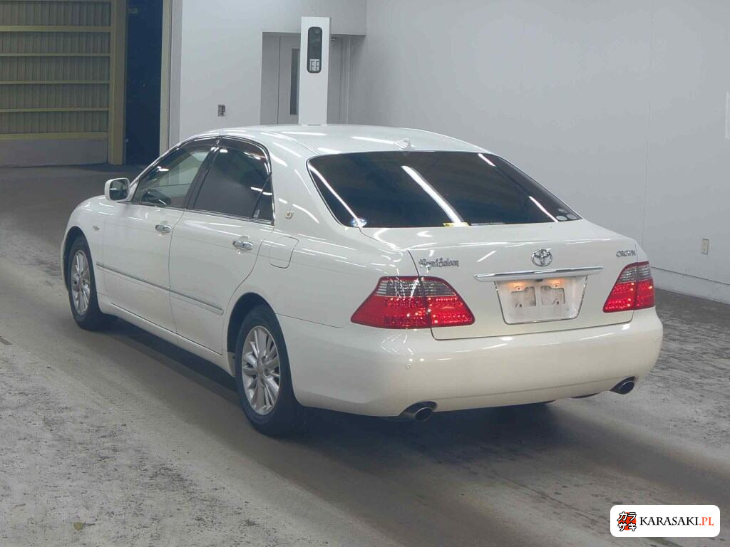 Toyota Crown 2005 z aukcji japońskiej