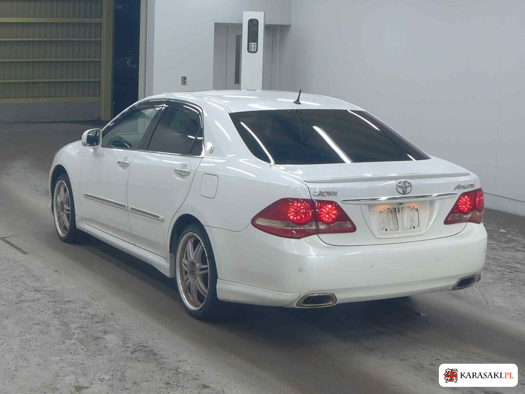 Toyota Crown 2008 z aukcji japońskiej