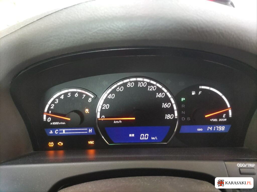 Toyota Crown 2004 z aukcji japońskiej