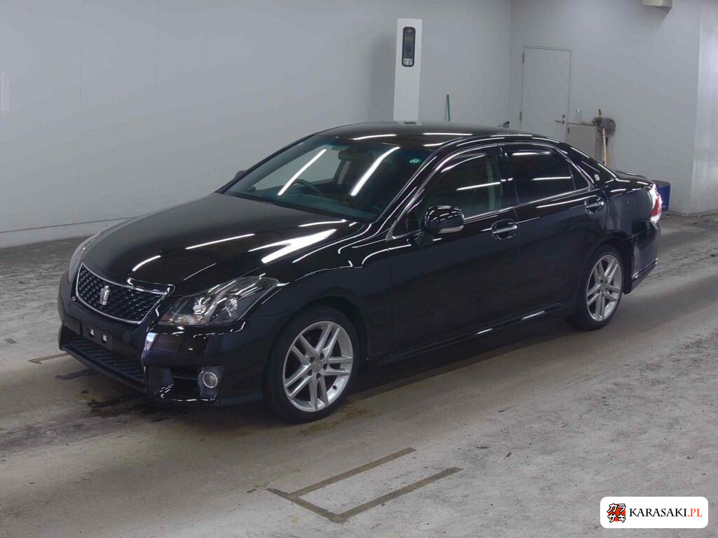 Toyota Crown 2012 z aukcji japońskiej