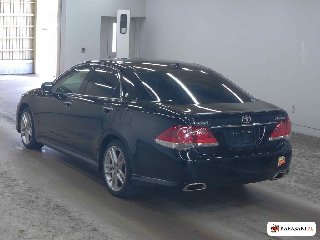 Toyota Crown 2012 z aukcji japońskiej