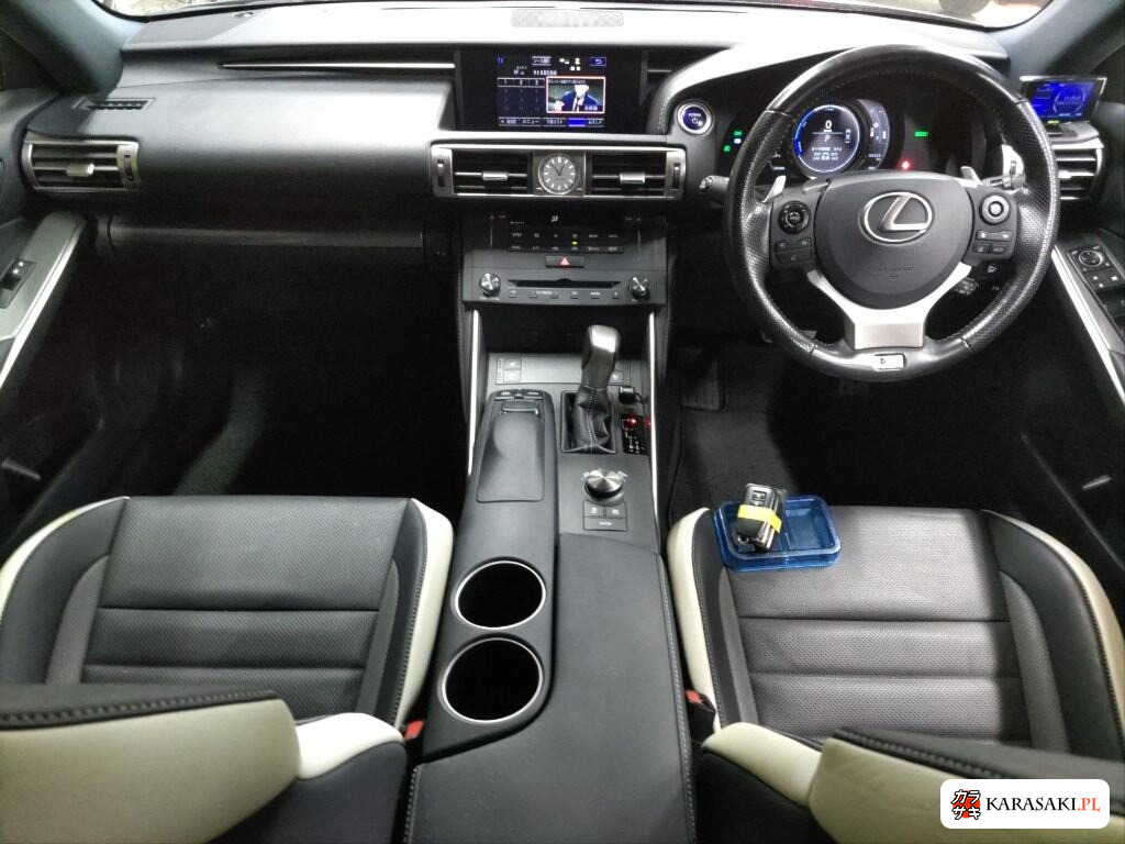 Lexus Is 2016 z aukcji japońskiej