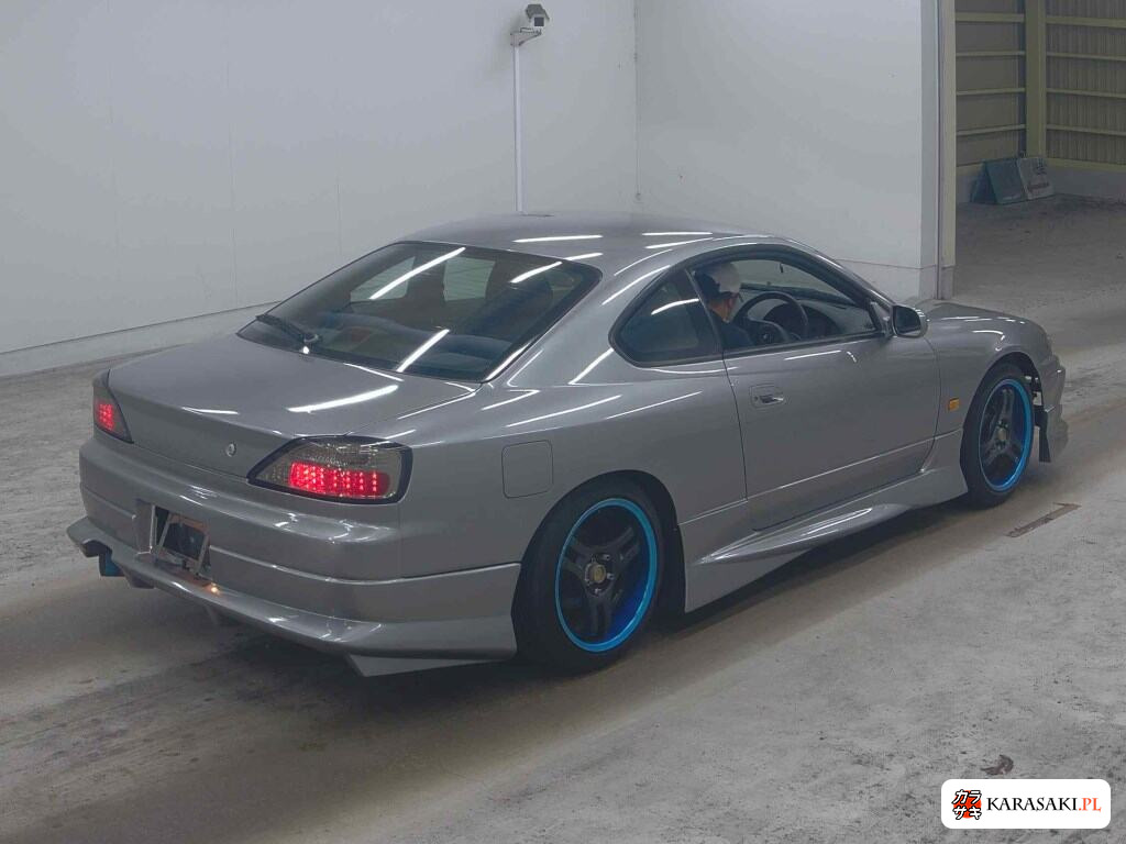 Nissan Silvia 2000 z aukcji japońskiej