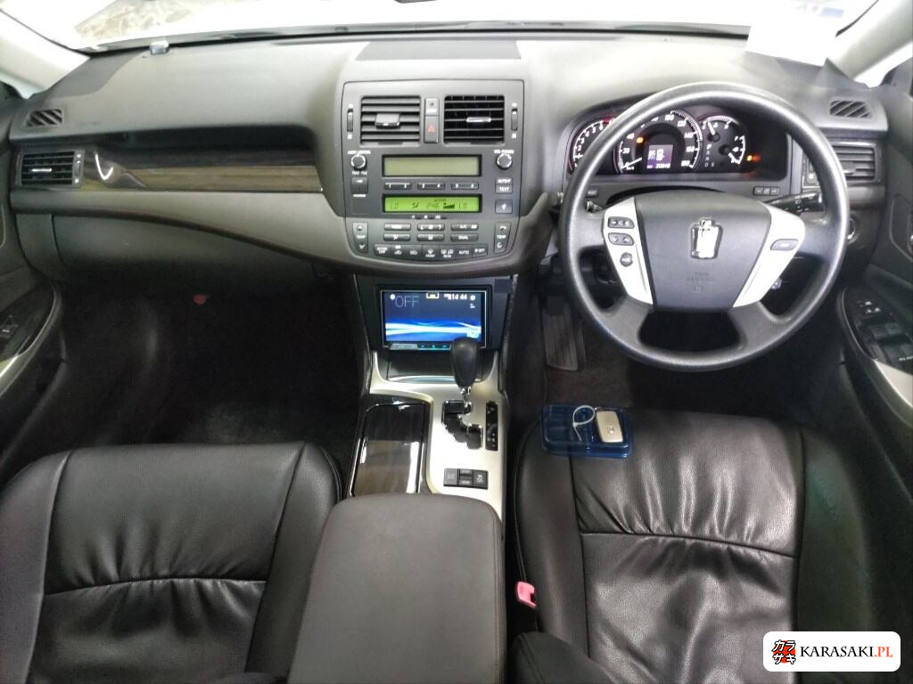 Toyota Crown 2011 z aukcji japońskiej